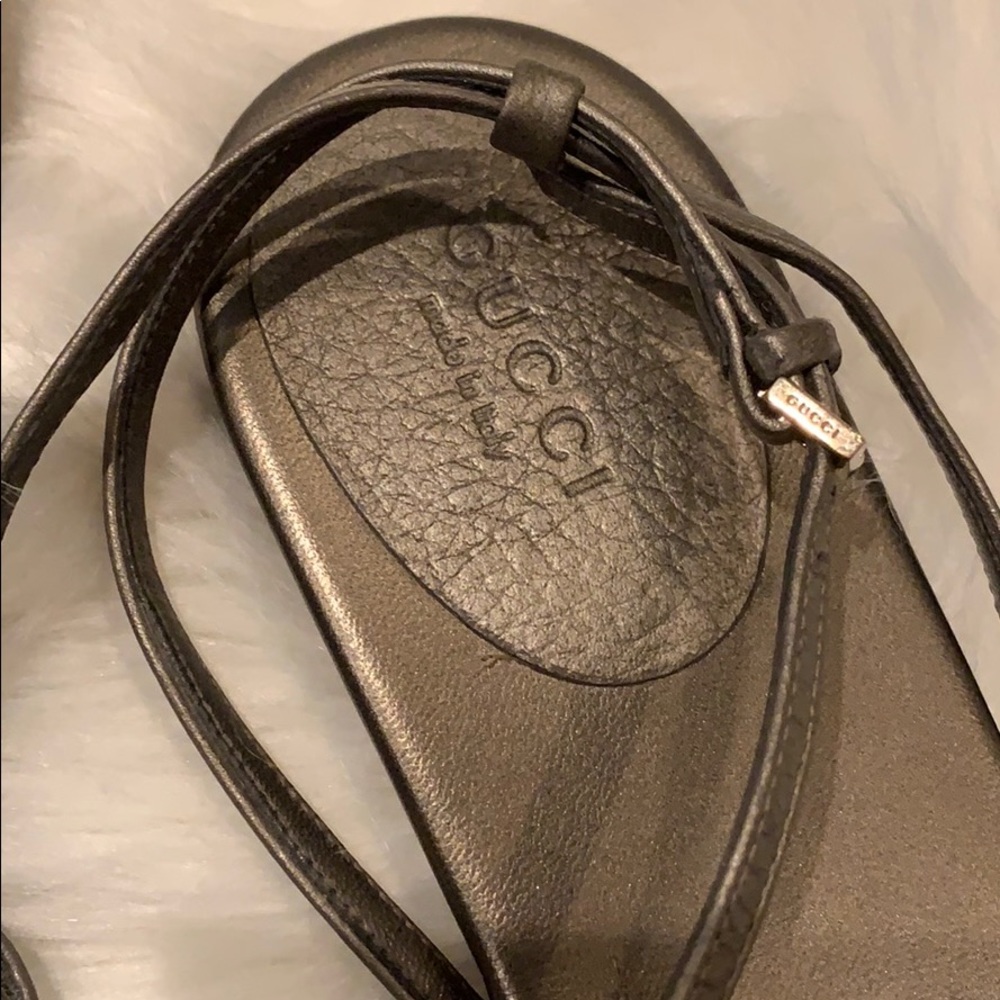 Gucci Metallic Sandals - Picture 3 of 6